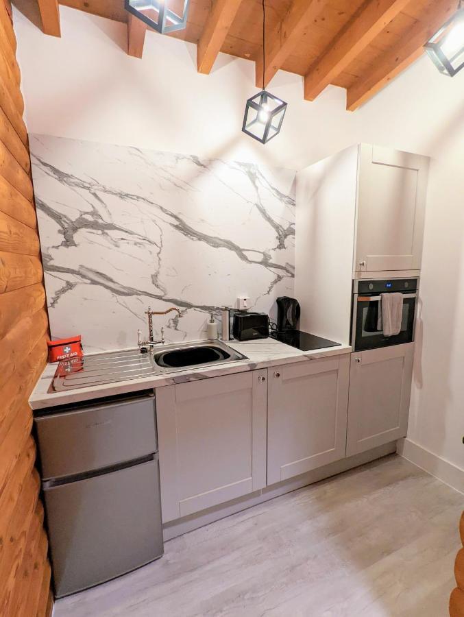 Kaoglen Squirrel Drey-Hot Tub-Pet Friendly-Perth Villa Balnald Bagian luar foto
