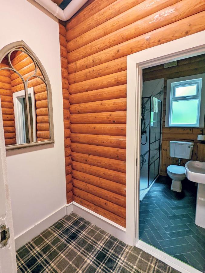 Kaoglen Squirrel Drey-Hot Tub-Pet Friendly-Perth Villa Balnald Bagian luar foto