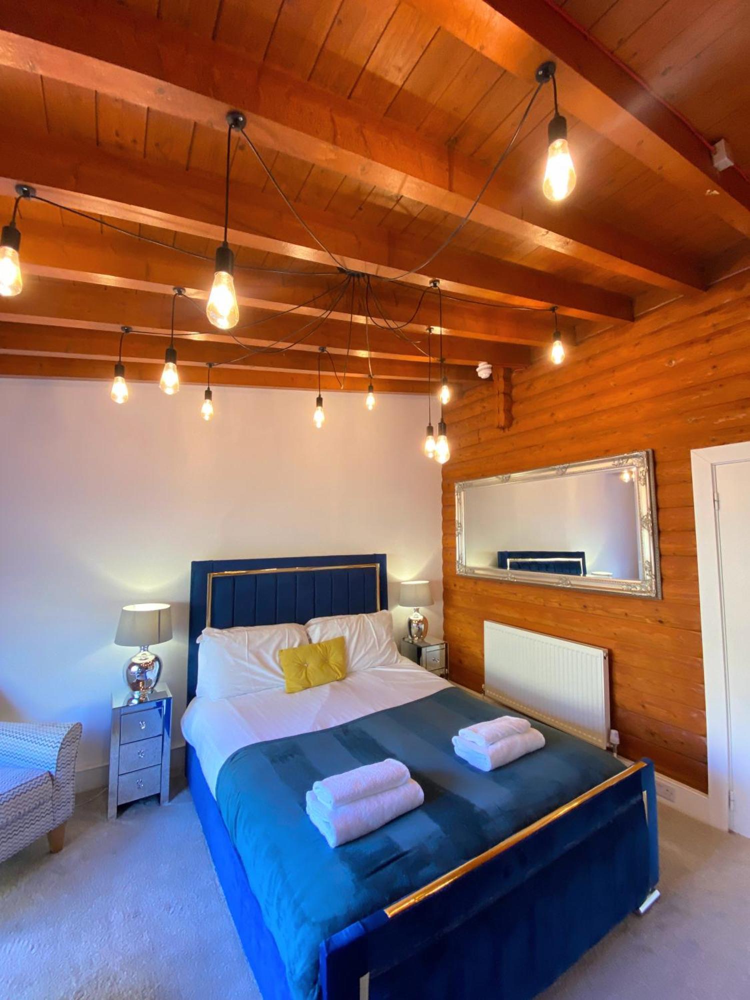 Kaoglen Squirrel Drey-Hot Tub-Pet Friendly-Perth Villa Balnald Bagian luar foto