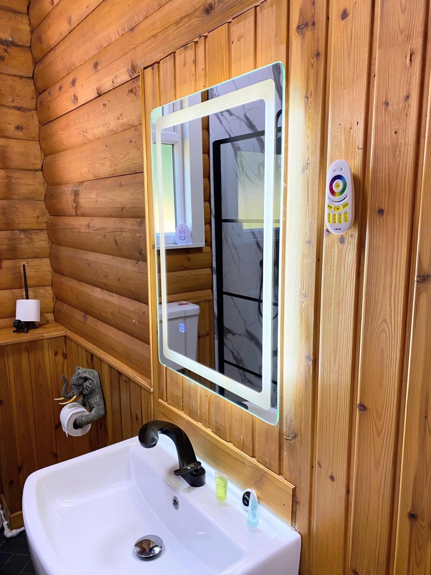 Kaoglen Squirrel Drey-Hot Tub-Pet Friendly-Perth Villa Balnald Bagian luar foto